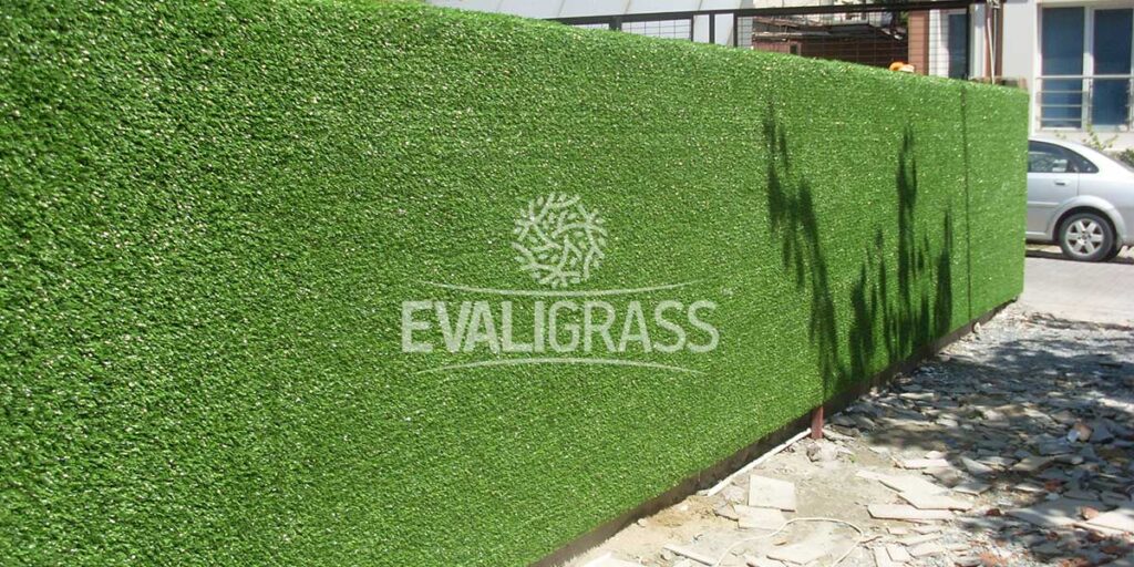 Fake grass for wall